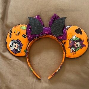 Small shop Disney Orange Halloween Mickey Mouse Ears